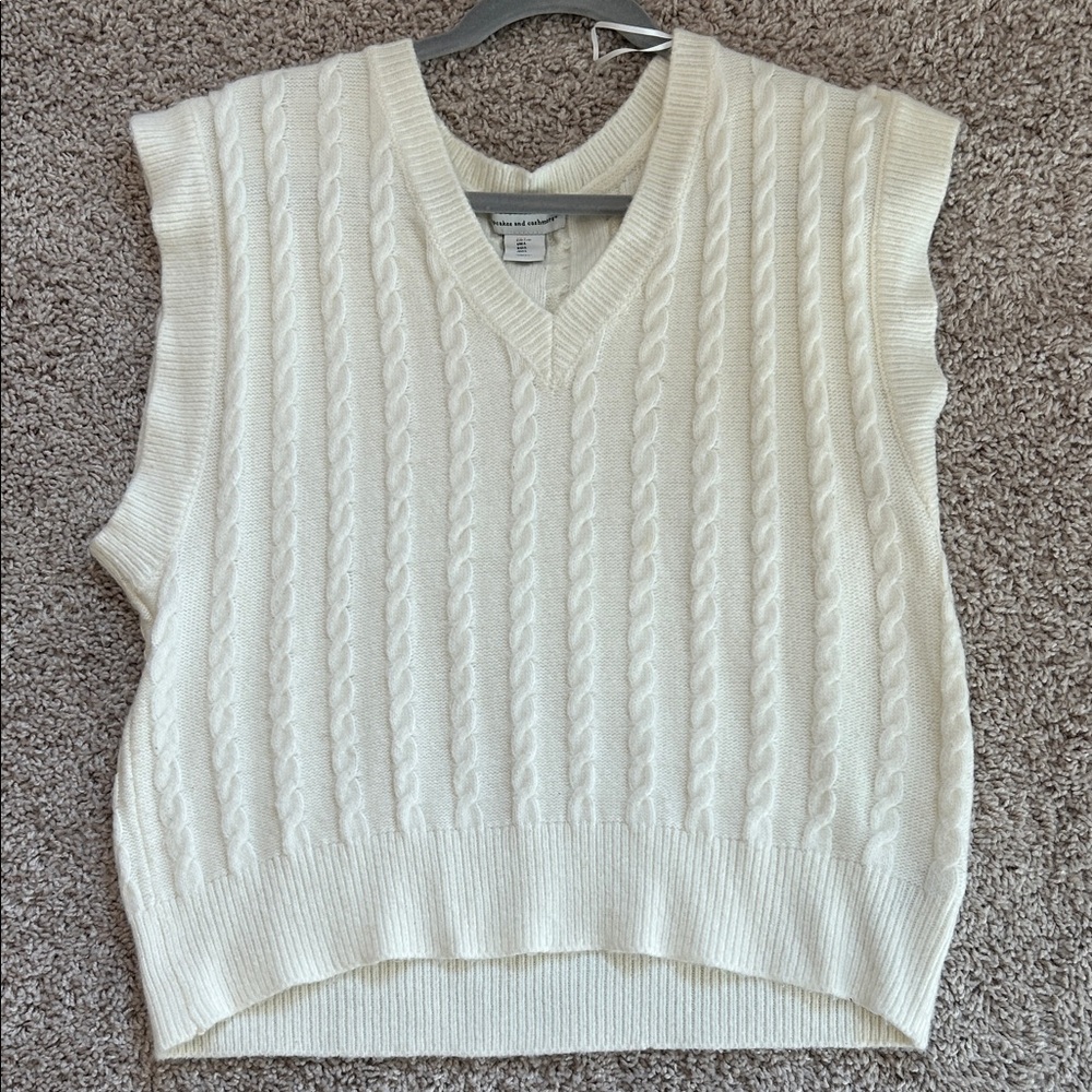 cupcakes & cashmere V-Neck Cream Sweater Vest